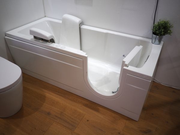 Cost of Walk In Tub Repair in Buford
